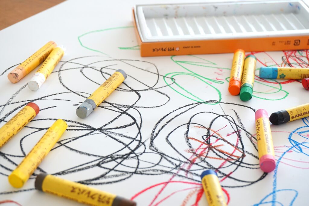 Tareas de papel y lápiz en una evaluación neuropsicológica infantil en Panamá — Neurocrecer Kids